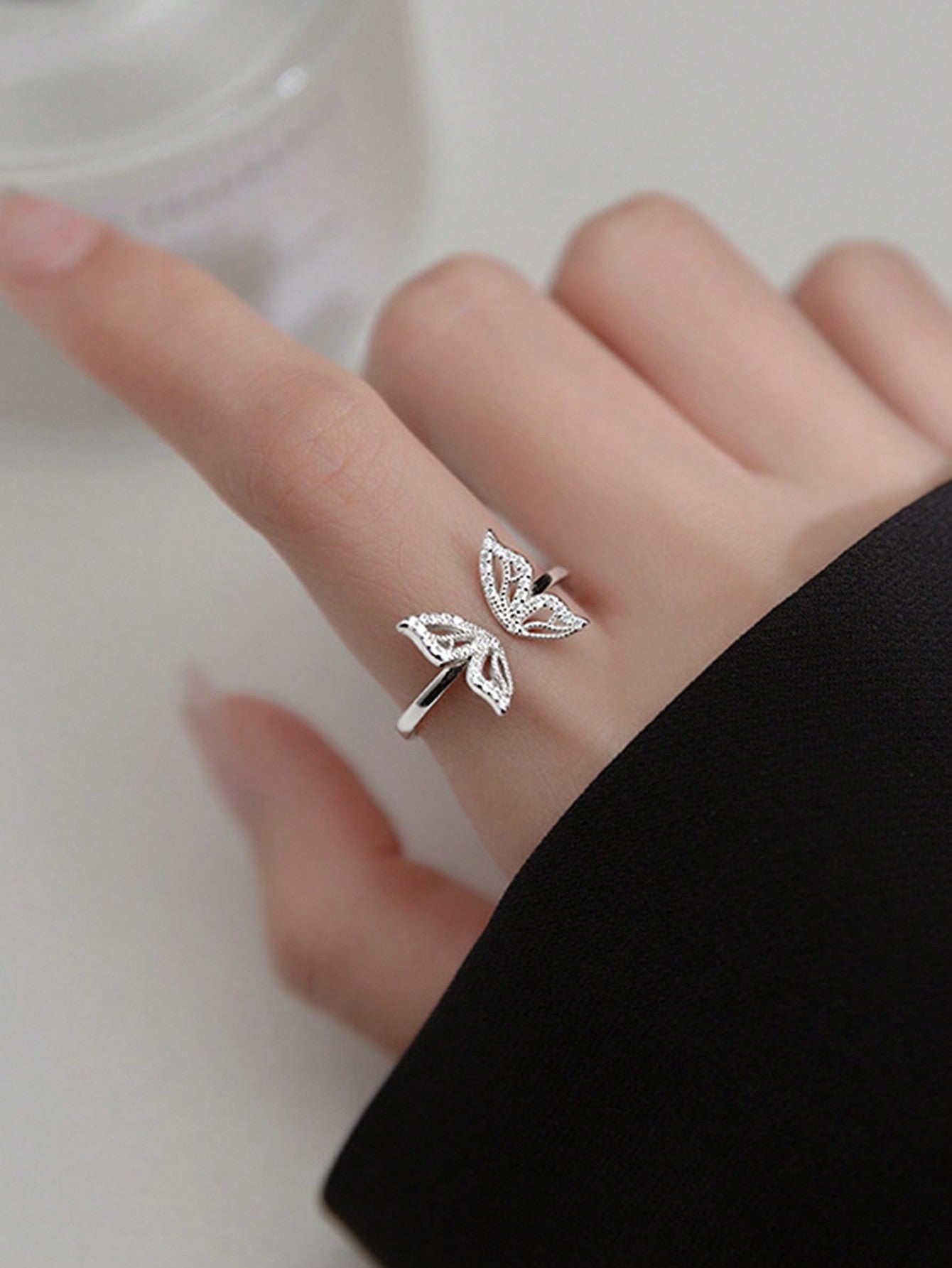 Butterfly Bowknot Ring – Minimalist Luxury Fashion Jewelry