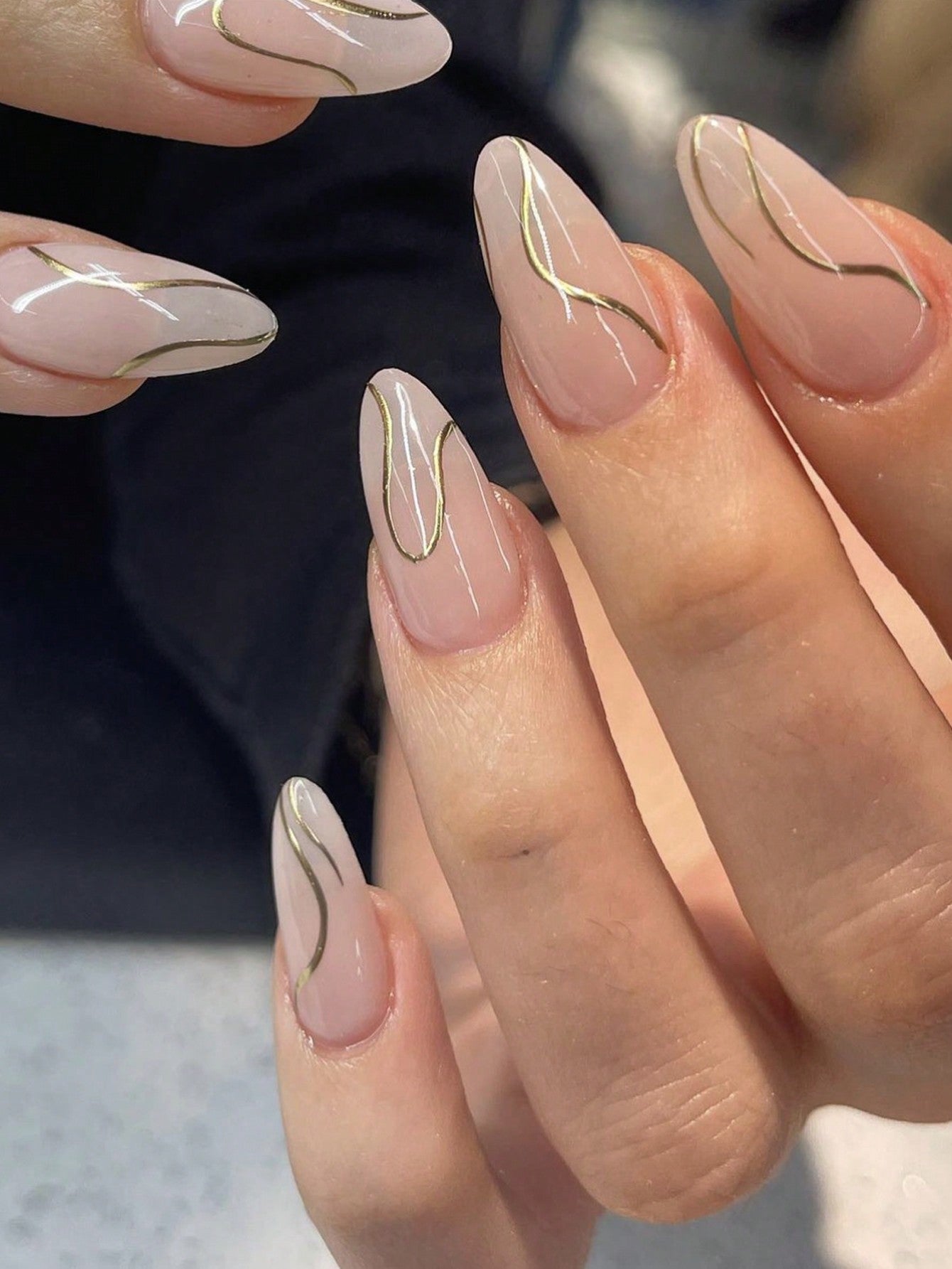 24-Piece Almond Shaped Press-On Nails with Gold Line Design – Includes Nail File & Jelly Gel