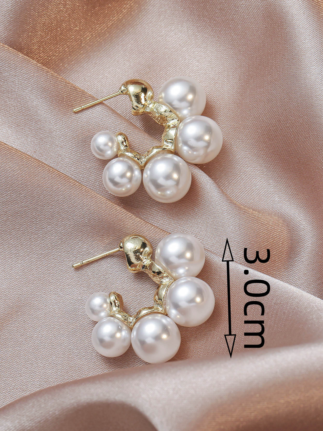 Faux Pearl Decor Cuff Hoop Earrings