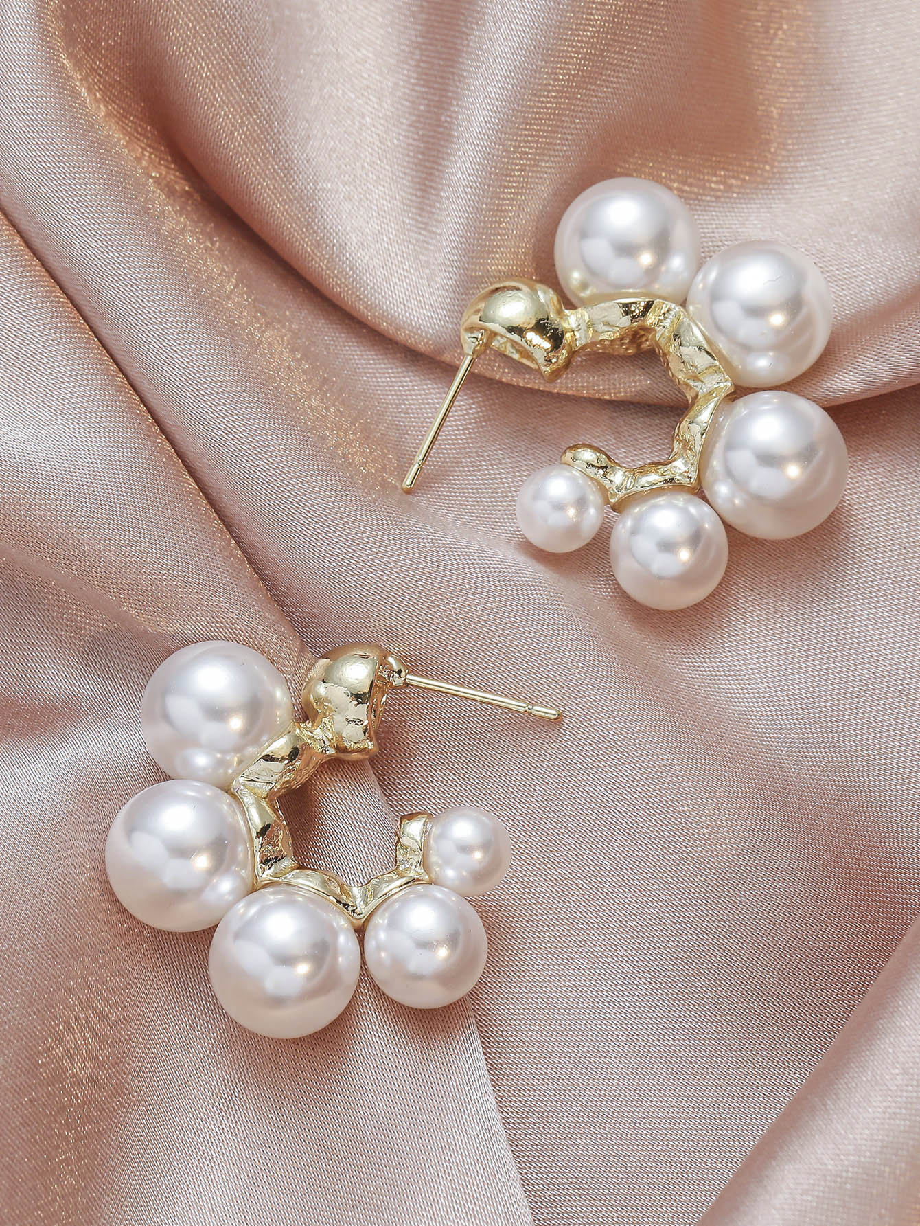 Faux Pearl Decor Cuff Hoop Earrings