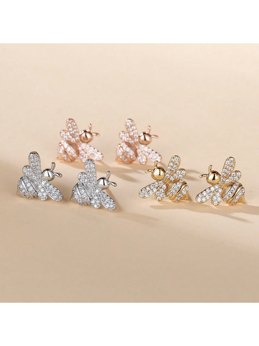 Minimalist Bee Design Earrings – Elegant & Versatile Fashion Earrings