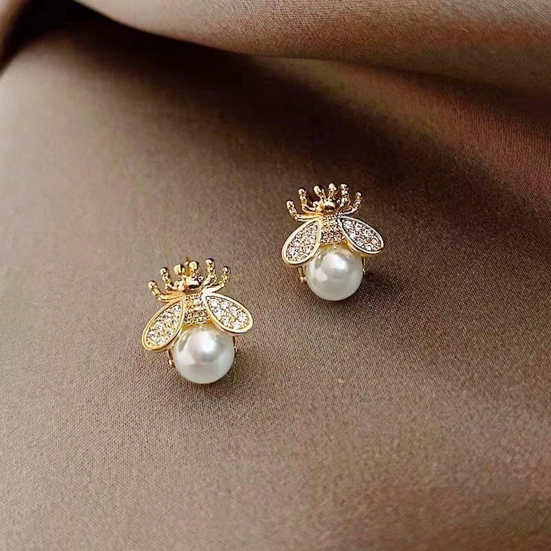 Minimalist Faux Pearl Bee Design Stud Earrings
