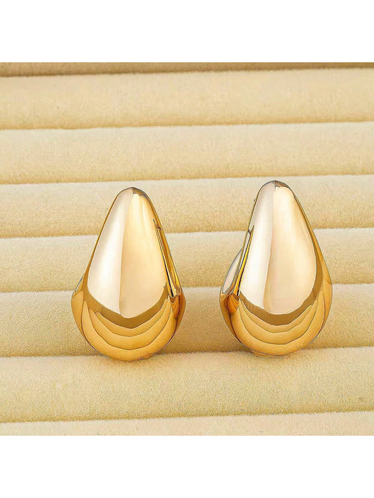 European & American Style Gold-Plated Water Drop Dangle Earrings – Trendy & Minimalist
