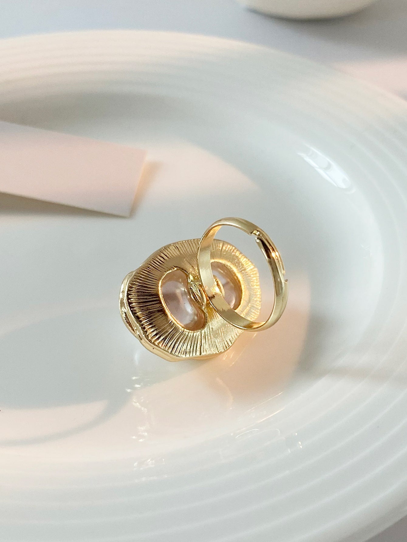 Asymmetrical Geometric Pearl Ring – Adjustable Open Design for Daily Wear