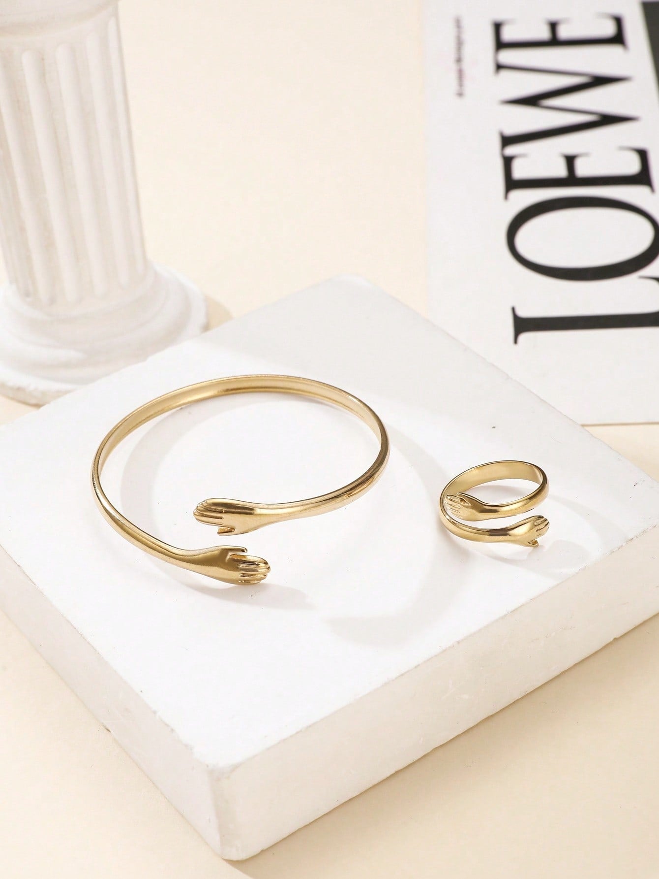 Gold-Plated Palm Hug Ring – Adjustable Chunky Statement Ring for Women