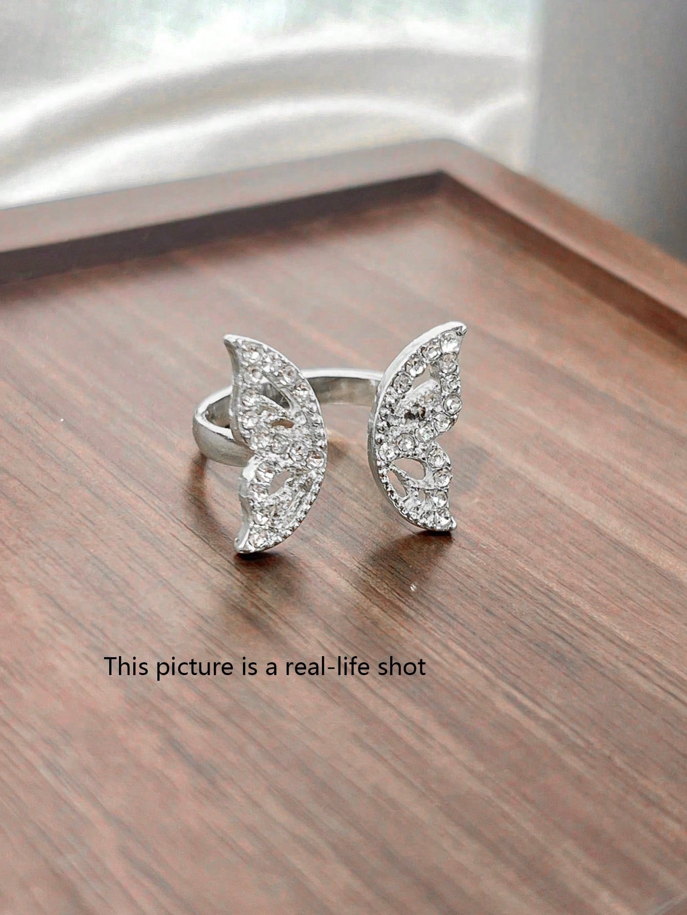 Butterfly Bowknot Ring – Minimalist Luxury Fashion Jewelry