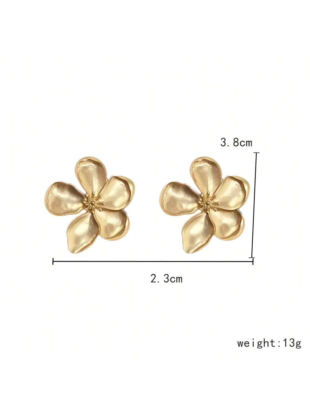 Hegaze Fashionable Minimalist Gold Flower Shaped Earrings