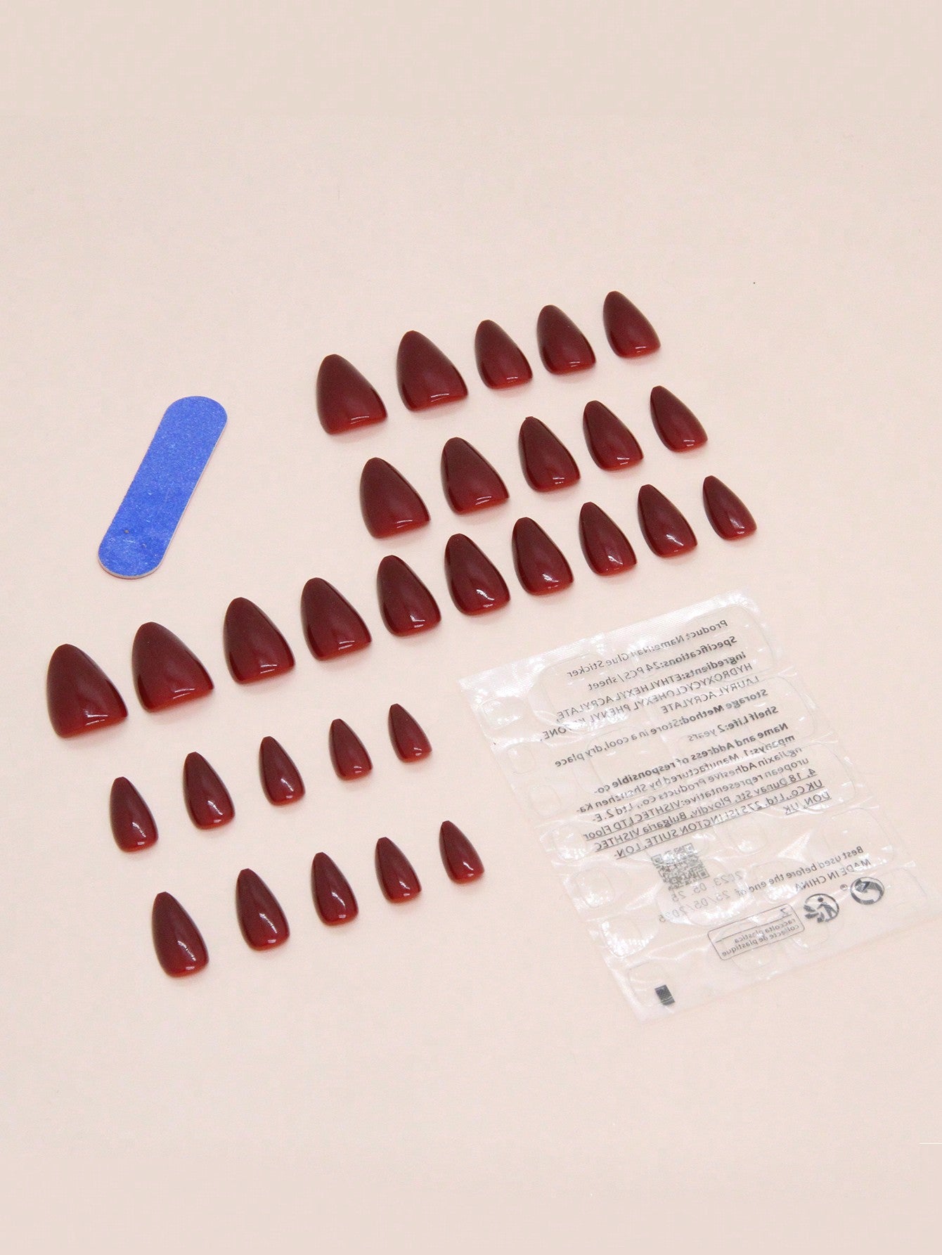 30-Piece Set Retro Almond-Shaped Red Press-On Nails