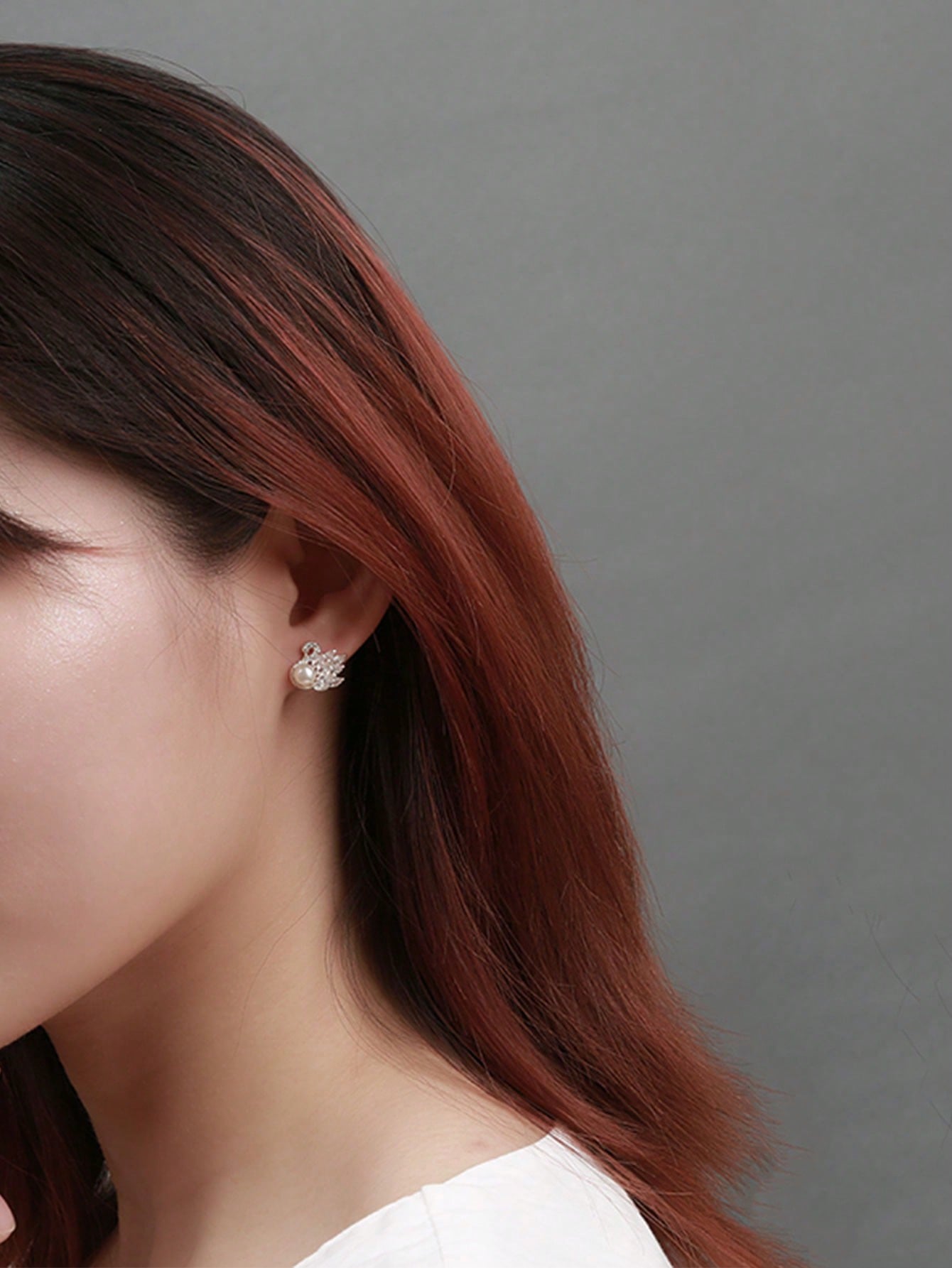 Swan Design Earrings for Women – Cultured Faux Pearl & Cubic Zirconia Decor with S925 Silver Pin